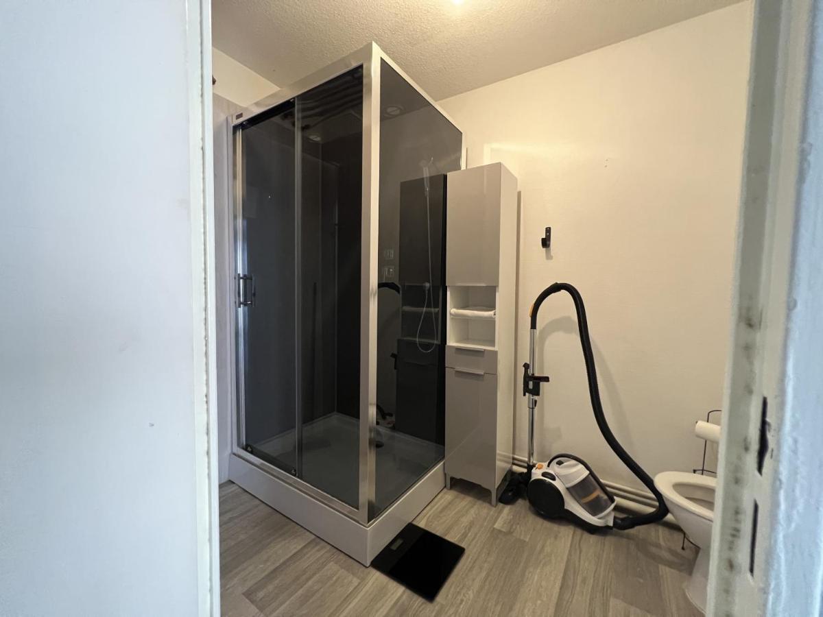 Piscine Olympique - Premiere Conciergerie Apartment Montpellier Ngoại thất bức ảnh