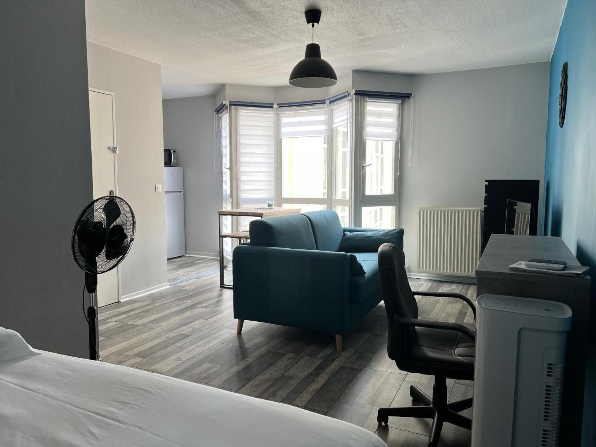 Piscine Olympique - Premiere Conciergerie Apartment Montpellier Ngoại thất bức ảnh